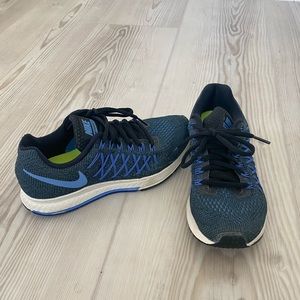 Women’s Nike Pegasus zoom size 7.5